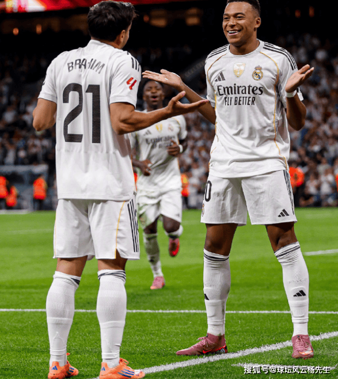 转折点皇家马德里迎来里程碑,亚冠赛前攻防权衡,质疑声仍在,资深球员宣示担当 转折点皇家马德里迎来里程碑,亚冠赛前攻防权衡,质疑声仍在,资深球员宣示担当