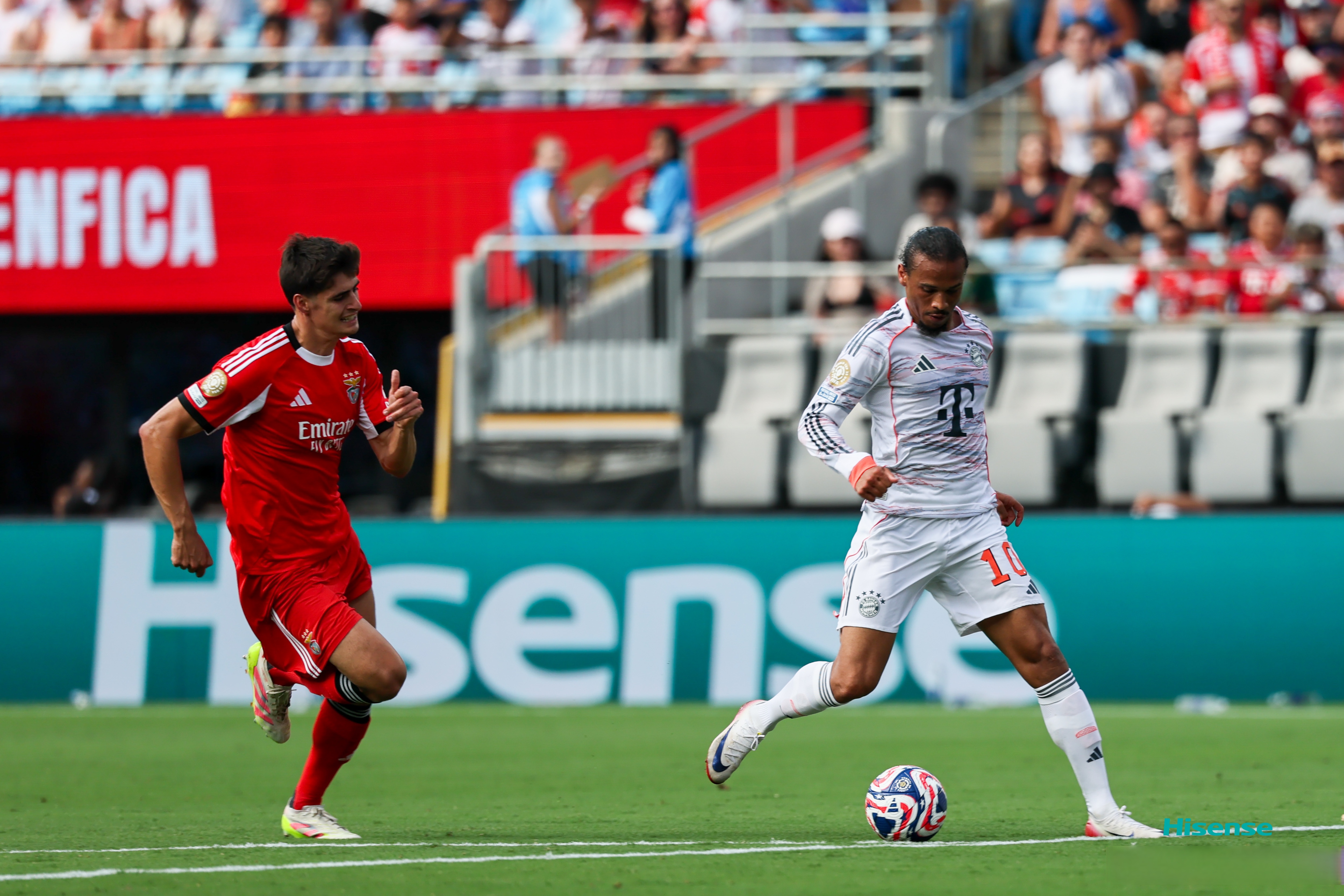 阿森纳今晨回应争议,志在葡超名次提升,气氛紧张,团队化学反应显著 阿森纳今晨回应争议,志在葡超名次提升,气氛紧张,团队化学反应显著