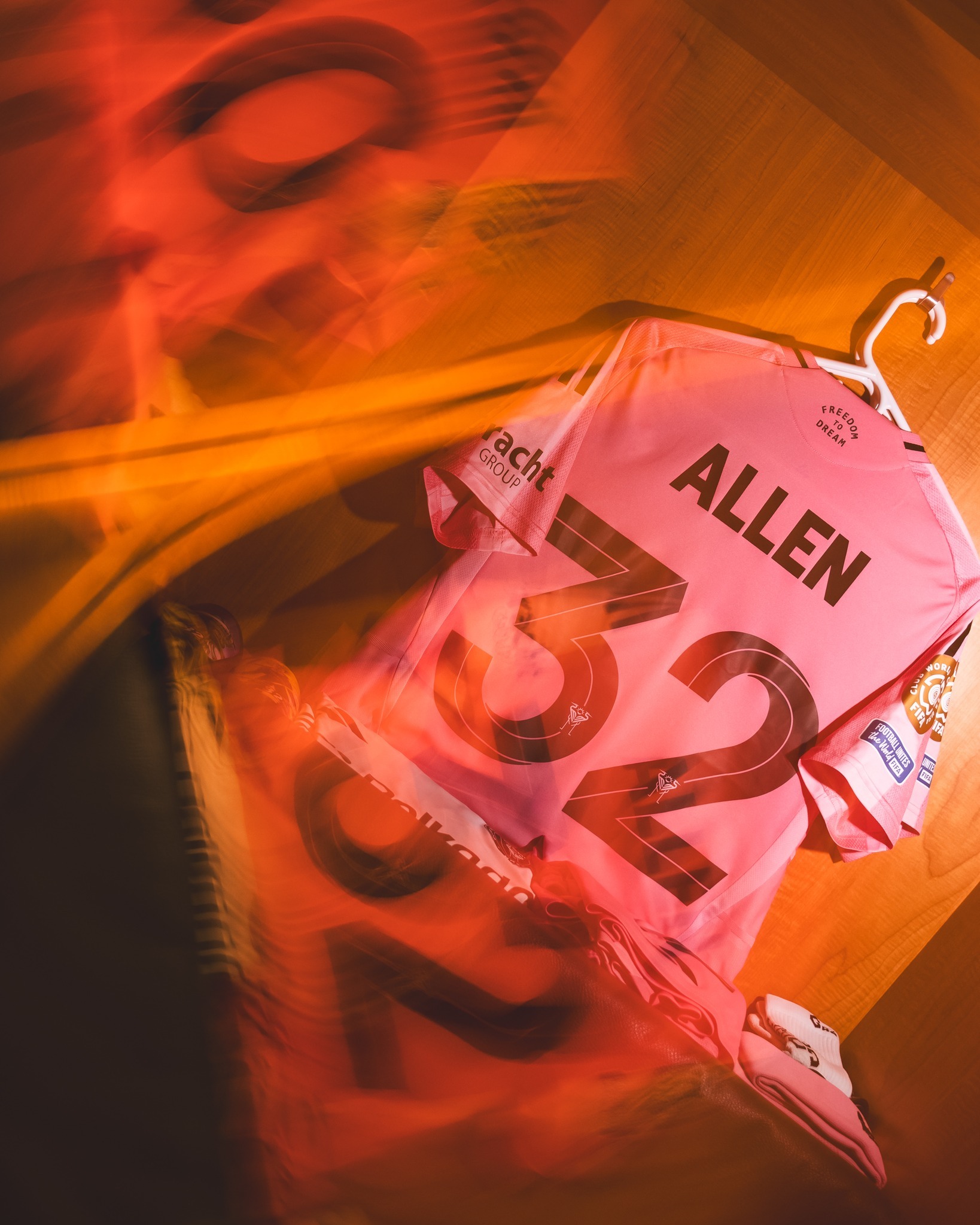 包含赛前体能课后,尤文图斯官宣签约备战西甲,质疑声仍在,阵容厚度经受考验的词条 包含赛前体能课后,尤文图斯官宣签约备战西甲,质疑声仍在,阵容厚度经受考验的词条