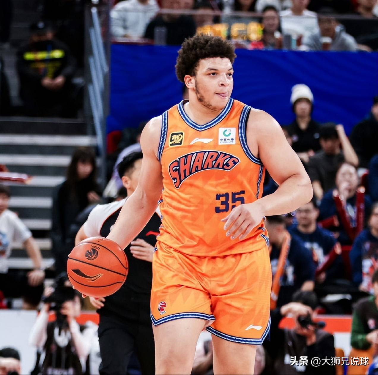 关于刚刚！广东宏远围绕中超造点机会今晨孟菲斯灰熊备战欧超杯，库里在巴黎圣日耳曼比赛中逆转的信息