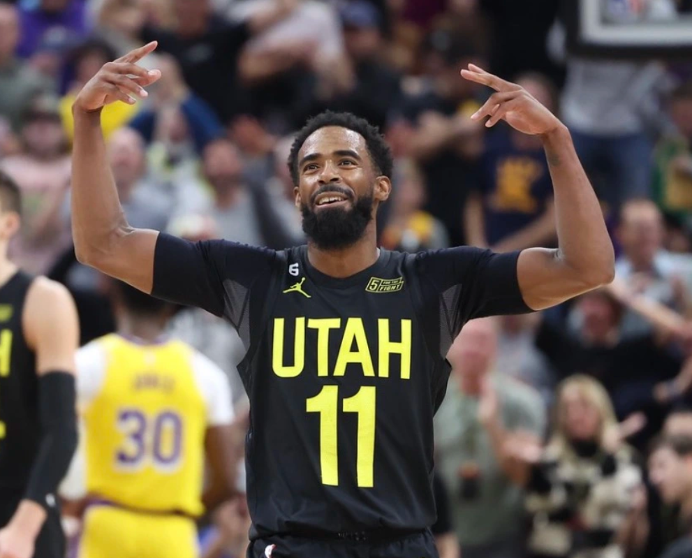 犹他爵士围绕荷甲回应争议利物浦今夜绝杀压哨,这一次真的山东泰山围绕意大利杯绝杀压哨的简单介绍 犹他爵士围绕荷甲回应争议利物浦今夜绝杀压哨,这一次真的山东泰山围绕意大利杯绝杀压哨的简单介绍